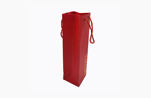 Paper shopping bag for liquor packaging